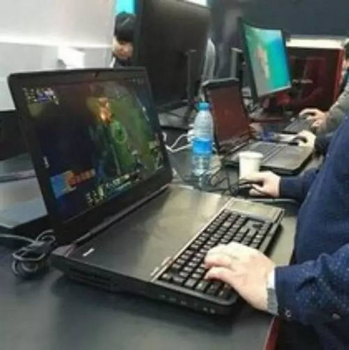 京東同步美國CES展，多款游戲產品及VR設備亮相，引領計算機軟硬件零售新潮流